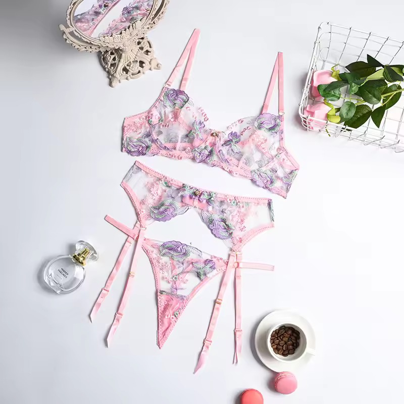 Orchid Bloom Curve Garter Set
